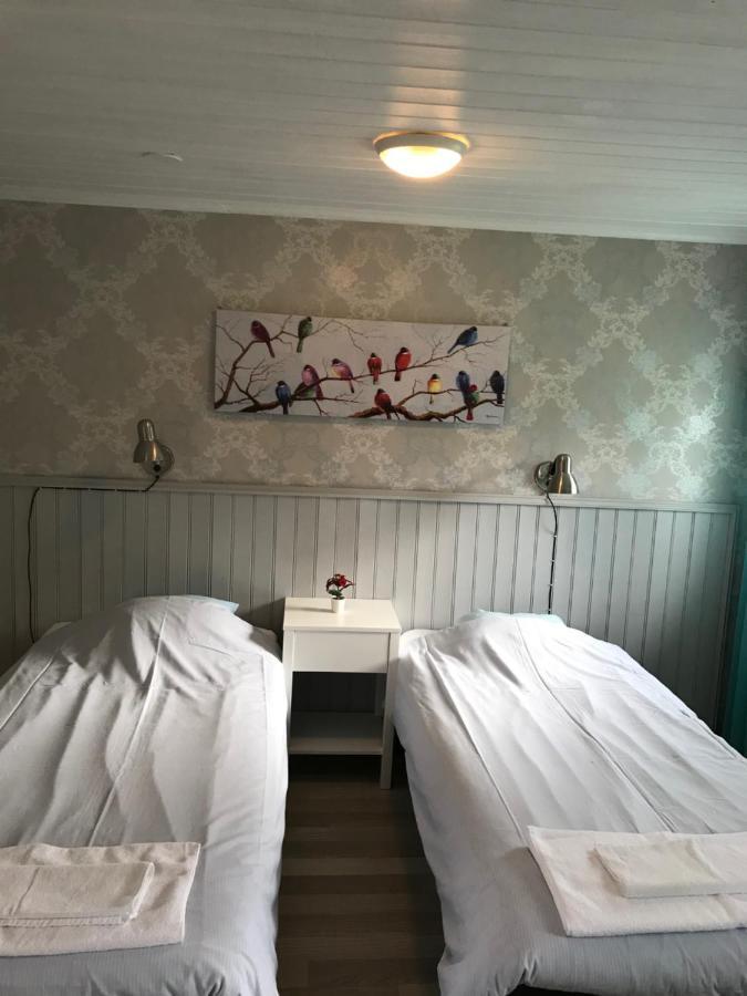 Kastelholms Gaesthem Bed & Breakfast Sund Exterior photo